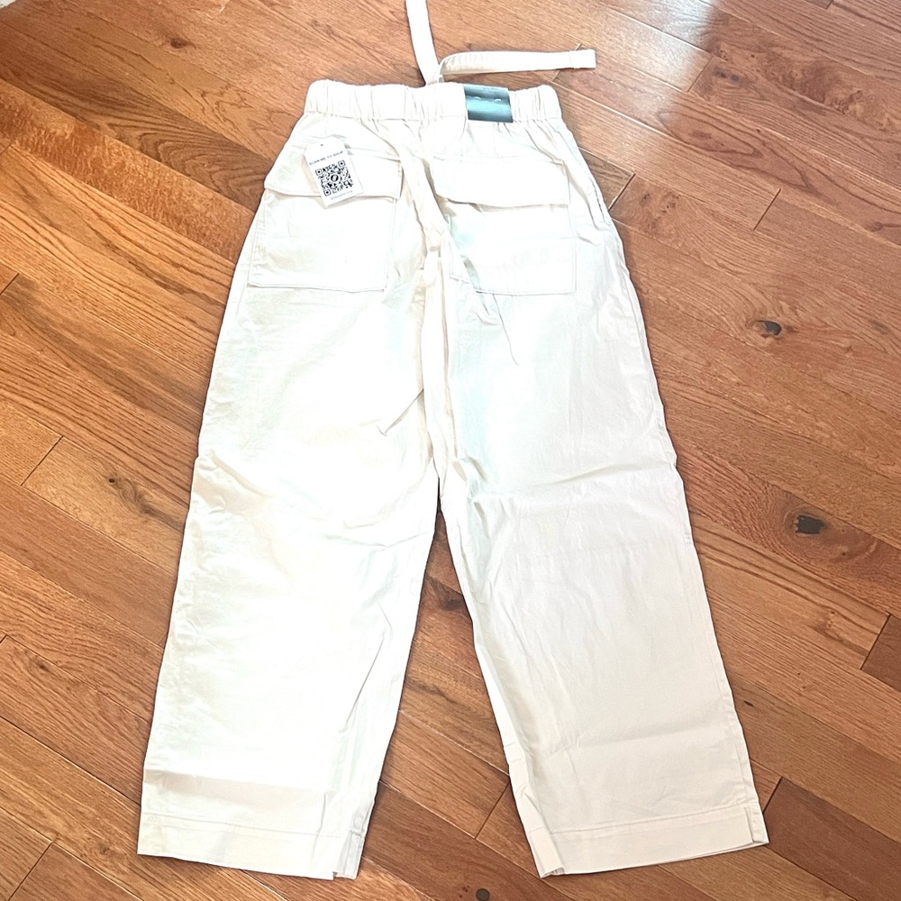 NWT, Banana Republic, The Barrel Pant, Front & Back Pockets, Relaxed Fit,Size XS - Picture 2 of 12